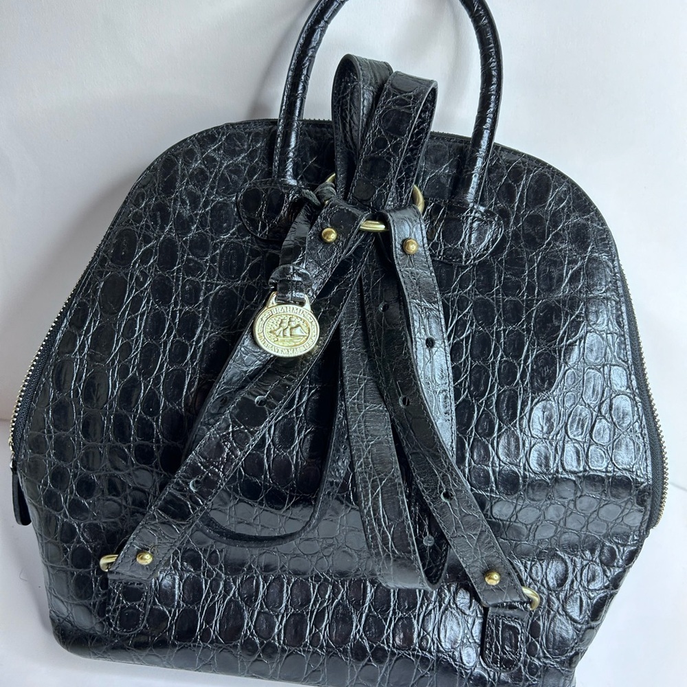 Brahmin backpack dart mouth genuine leather Crack embossed zipper…